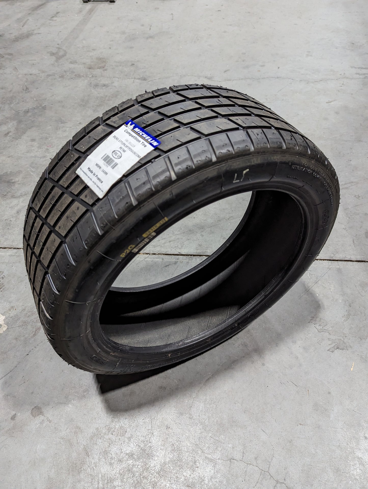 New 20/61-17 Michelin P2G Rain Tire